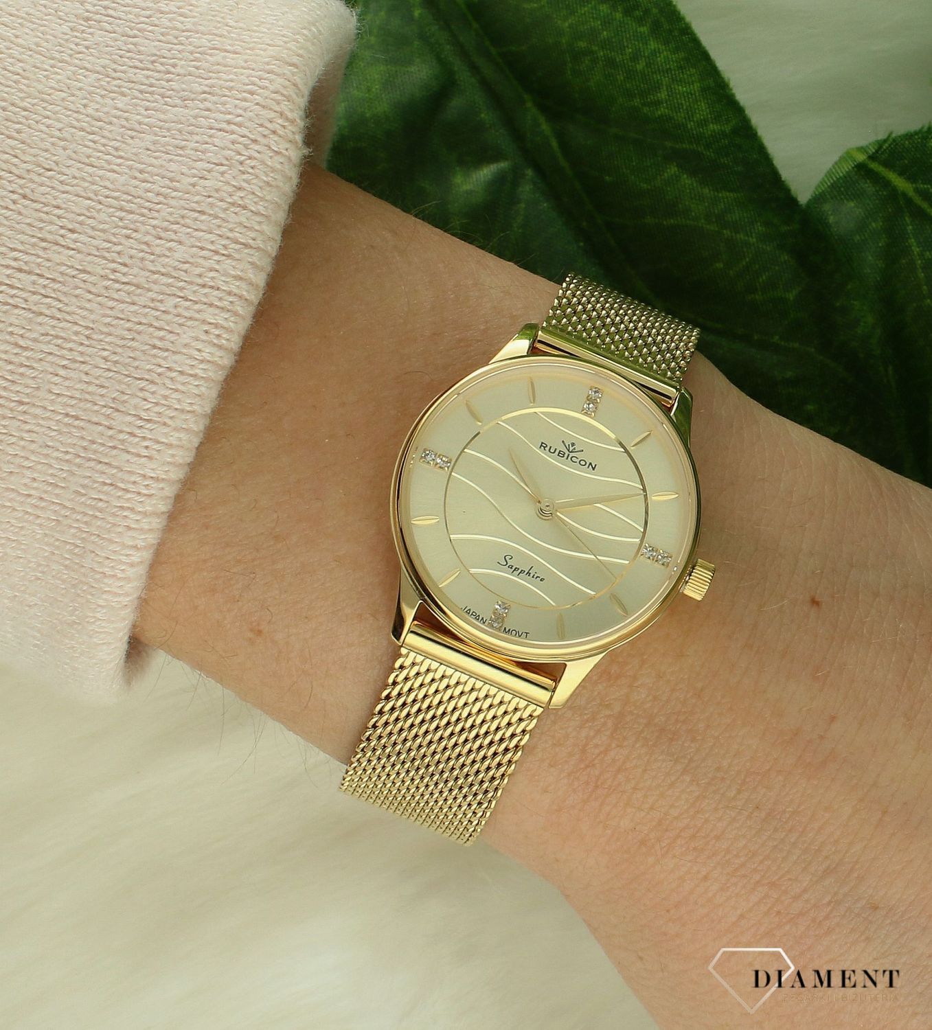 Zegarek damski Rubicon złoty z szafirowym szkłem RNBE35 z falowaną tarczą. Zegarek damski Rubicon. Zegarek damski na bransolecie Rubicon. Zegarek damski z szafirowym szkłem Rubicon. Zegarek damski na prezent..jpg